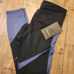 GAIAM Women's leggings Size Small